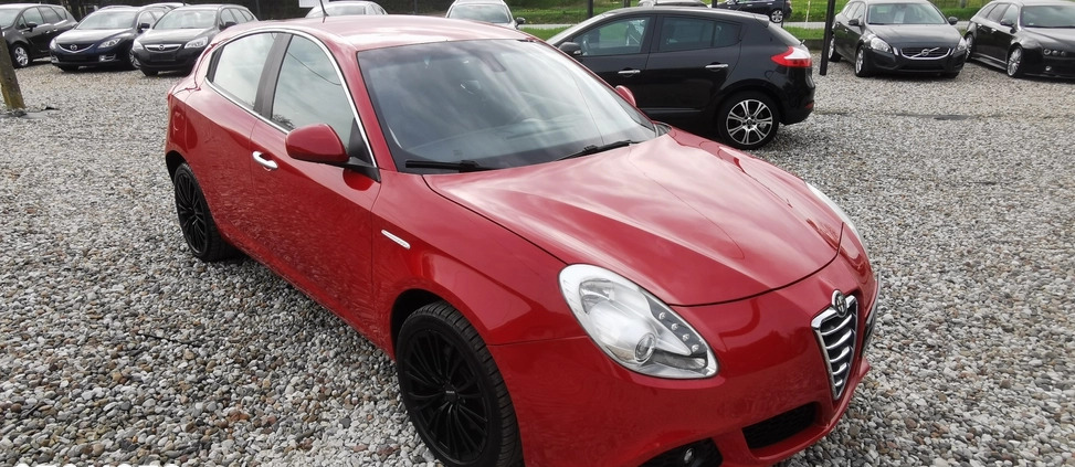 Alfa Romeo Giulietta cena 26900 przebieg: 221030, rok produkcji 2011 z Wołów małe 781